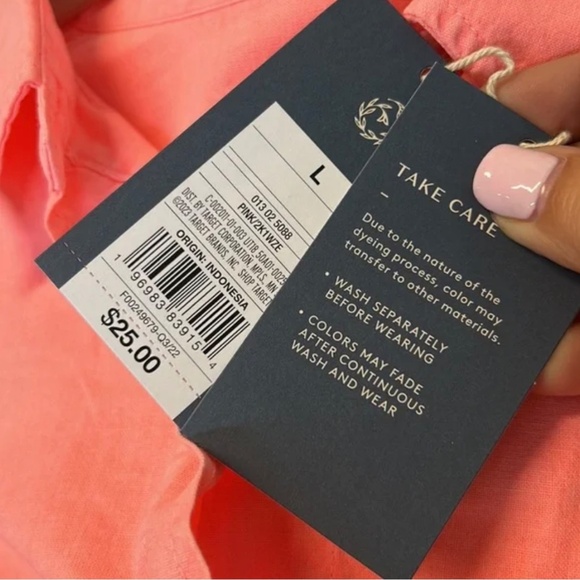 Universal Thread Cropped Button Down - Picture 5 of 6